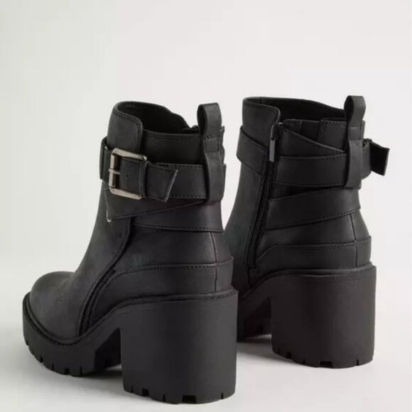 NEW Torrid Strappy Buckle Bootie 11WW - Picture 3 of 3